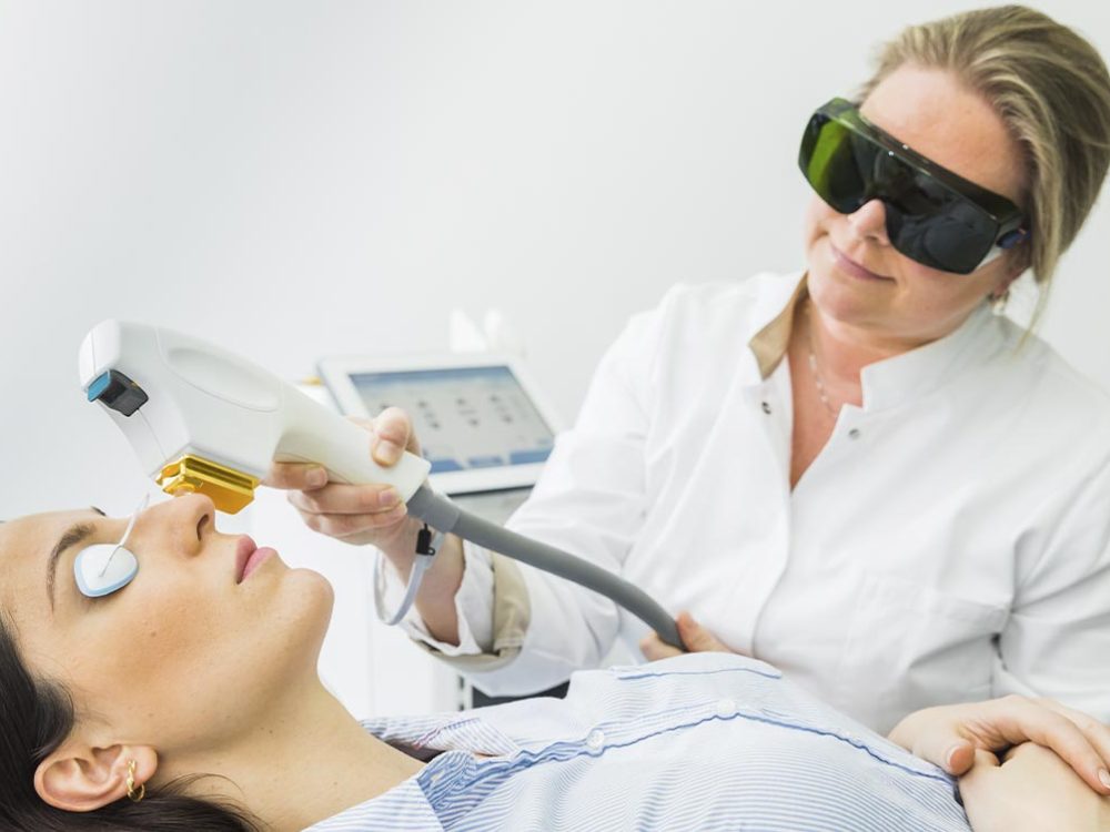 Behandlung zur Hautverjüngung