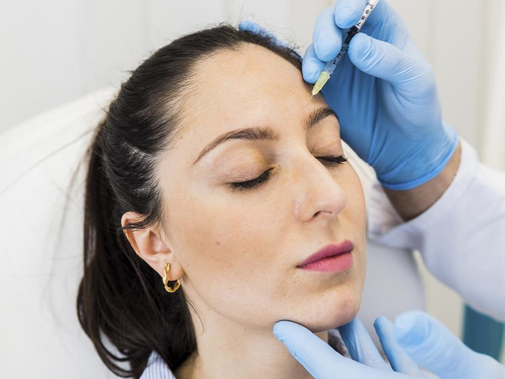 Unterspritzung des Gesichts mit Muskelrelaxanstoxin